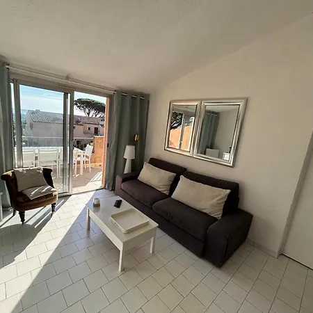 Апартаменты Vue Sur Le Golf De Saint Tropez Коголин
