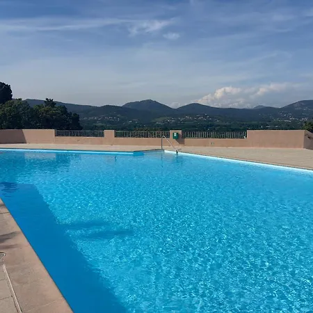 Apartman Vue Sur Le Golf De Saint Tropez *