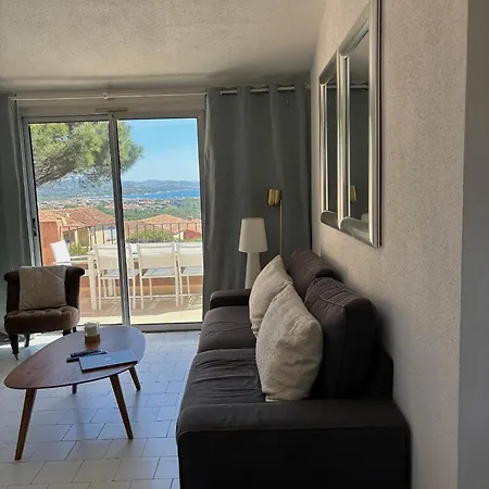 Vue Sur Le Golf De Saint Tropez Cogolin
